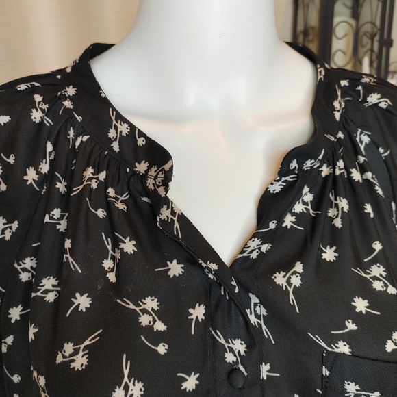 GREYLIN FLORAL BUTTON DOWN BLOUSE, BLACK S - Picture 5 of 12